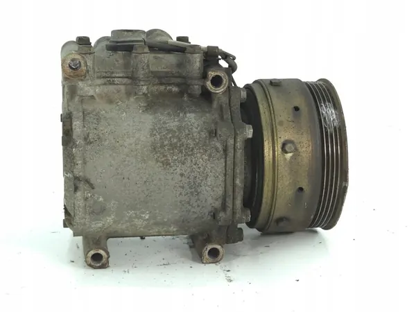 Mitsubishi Colt V 1.3 Airco Compressor AKC201A203A image 4