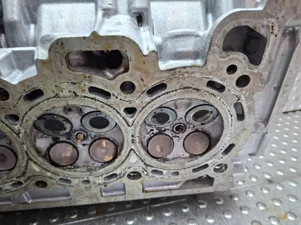 Motorcylinderhuvud OEM 110425271R - Renault image 8