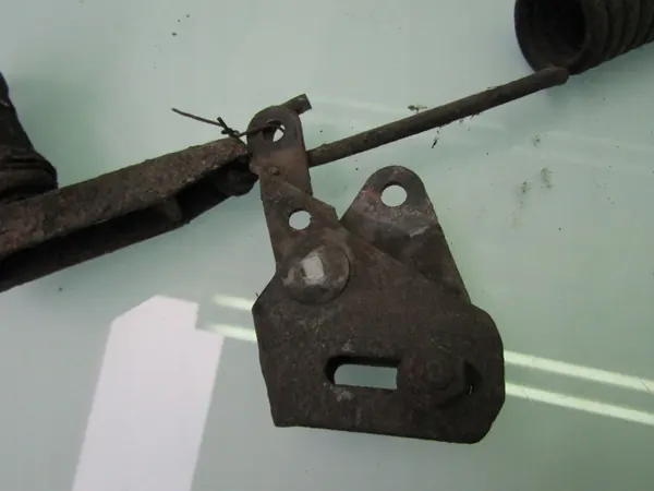 Corretor de força de travão VW LT 40 95R 2.4 TD OEM image 7