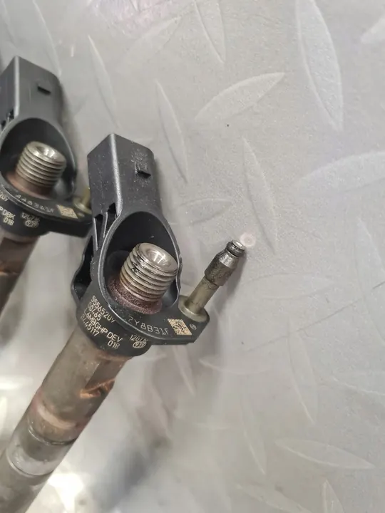 Juego de Inyectores Zafira III C 2.0 CDTI A20DTR 195HP OEM image 4