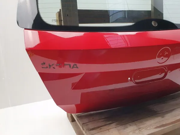 Porta Traseira Skoda Fabia III OEM ACR028 - Vermelha image 4