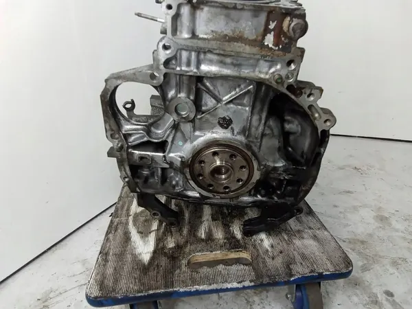 Motorblock Toyota Avensis T250 2AD image 4