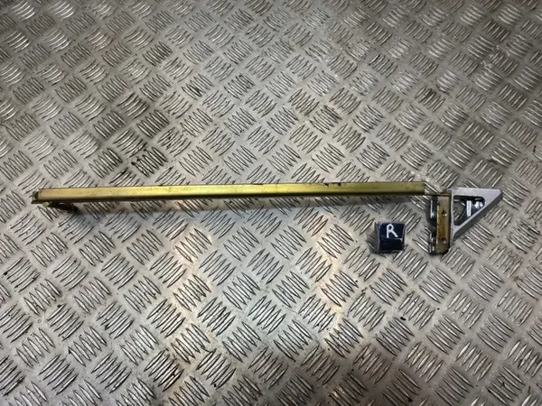 Mercedes-Benz dörrdelar OEM A1078110661 - Begagnad image 2