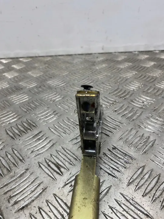 Mercedes-Benz dörrdelar OEM A1078110661 - Begagnad image 5