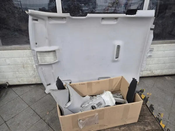 AUDI A3 8P Sportback Katto Pilarit Set OEM image 2