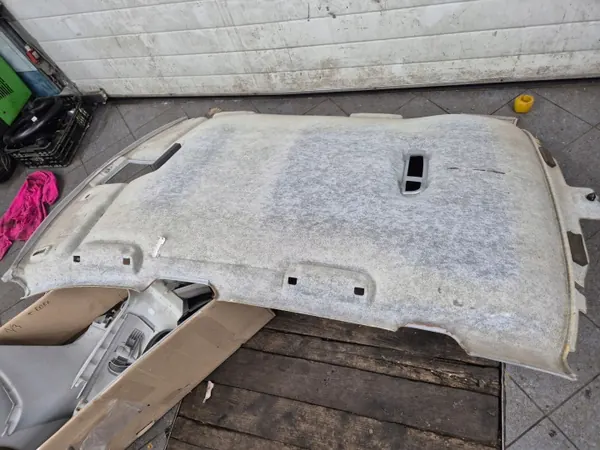 AUDI A3 8P Sportback Katto Pilarit Set OEM image 6