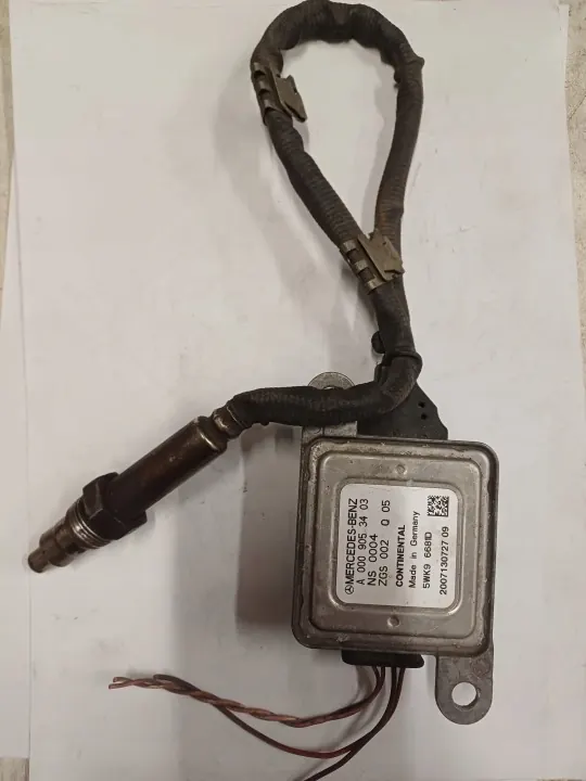 Sensor NOX Mercedes OEM A0009053403 - Usado image 2