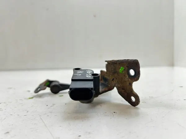 Sensor de nível de suspensão pneumática dianteira AH323C097AC image 2