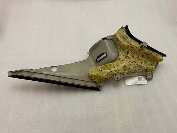 Mercedes-Benz CLS C218 AMG Umbral & Pilar OEM A2186900501 image 3