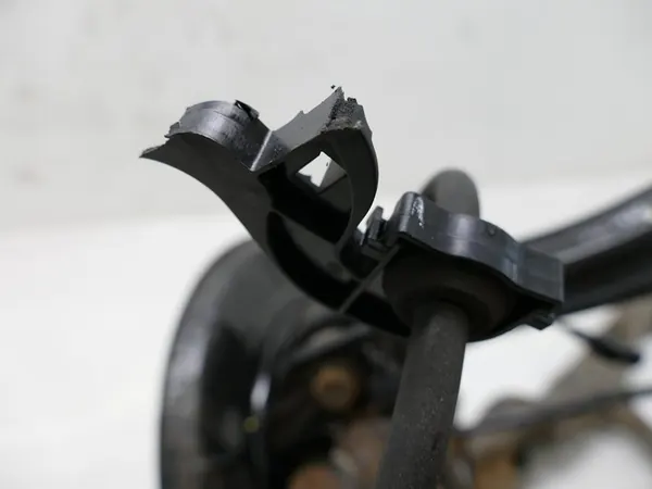 MERCEDES ML W164 320 CDI Mozzo Posteriore Destro image 10