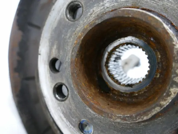 MERCEDES ML W164 320 CDI Mozzo Posteriore Destro image 4