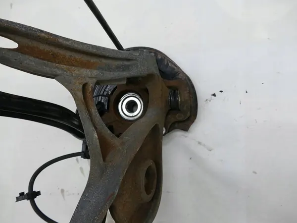 MERCEDES ML W164 320 CDI Mozzo Posteriore Destro image 8