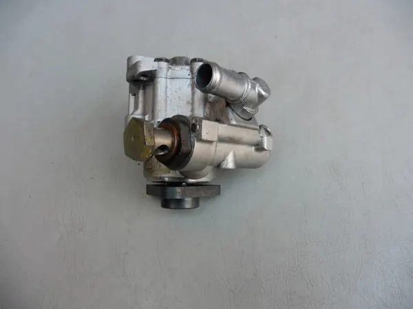 Bomba de direção Audi A6 C5 ALLROAD 2.5 TDI image 2