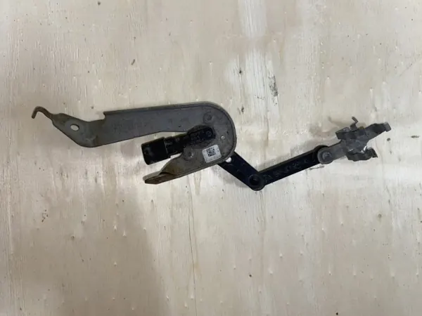 Valoisädin Mercedes-Benz GLC X254 OEM A0009053713 image 2