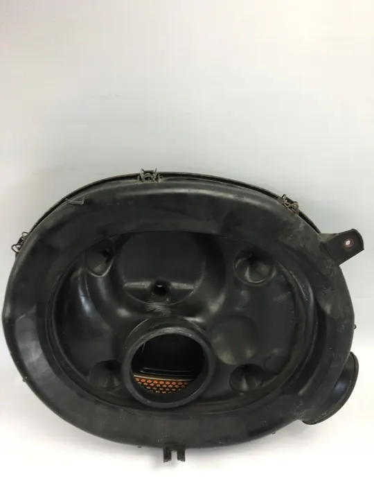 Ilmansuodattimen kotelo Mercedes W124 M103 0130947202 image 9