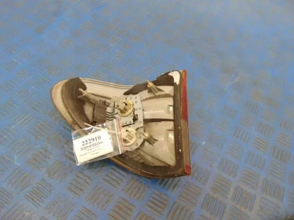 MERCEDES E-KLASSE W210 COMBI LINKER ACHTERLICHT A2108205364 image 4