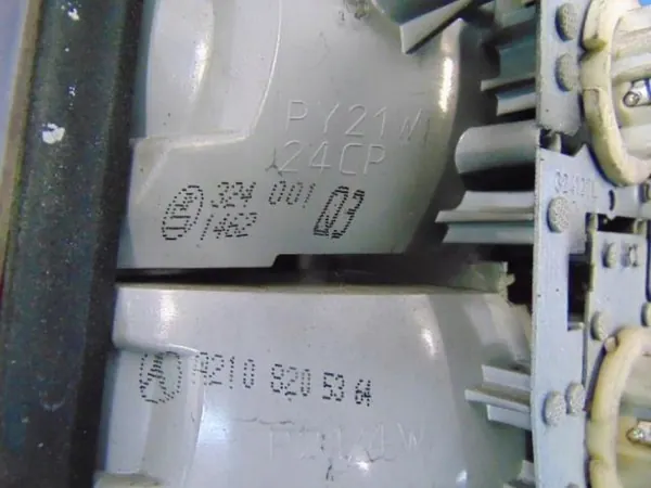 MERCEDES E-KLASSE W210 COMBI LINKER ACHTERLICHT A2108205364 image 7