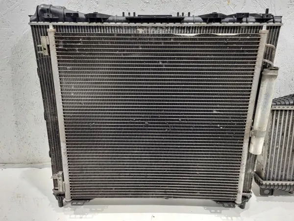 Radiateur d'eau L405 CPLA-8C607-BF pour Range Rover Sport 3.0D image 3