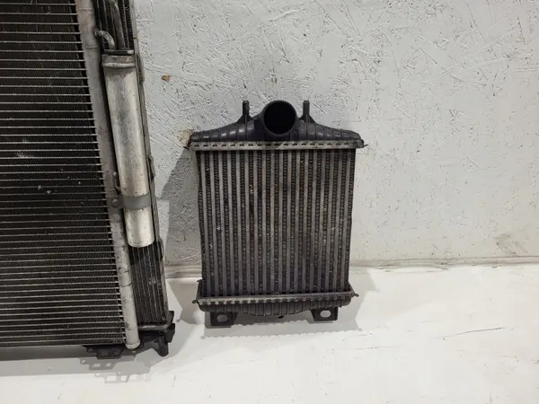 Radiateur d'eau L405 CPLA-8C607-BF pour Range Rover Sport 3.0D image 4