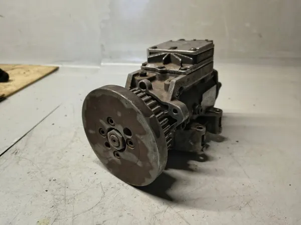 Kraftstoffpumpe Audi A6 C5 A8 D2 A4 B5 Passat B5 2.5 TDI image 2