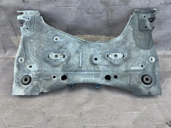 OEM 8200742912 Voorste dwarsdrager Renault Megane II image 3