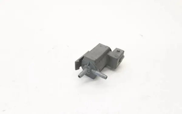 Válvula de vácuo OEM 70078400 para BMW 3 E90 2.0L Diesel image 2