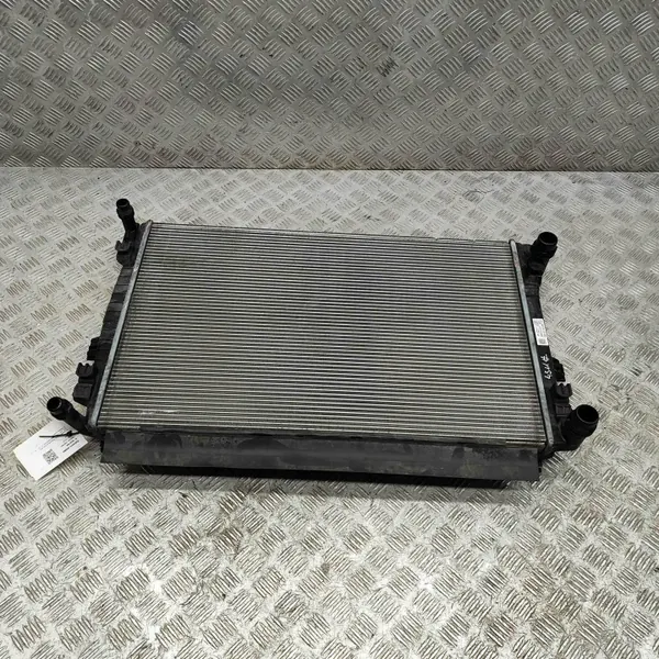 Gebrauchtes Kühlteil OEM 5Q0121251EM für Audi A3 image 2