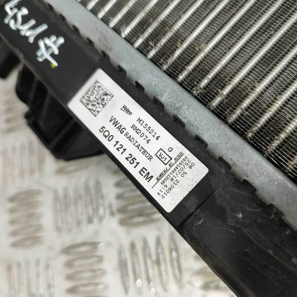 Gebrauchtes Kühlteil OEM 5Q0121251EM für Audi A3 image 5