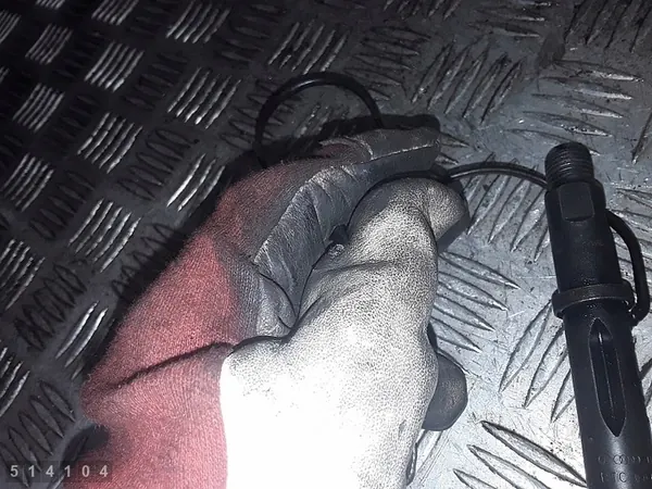 Iniettore Audi A4 B7 2006 2500tdi difettoso 0432133784 image 2