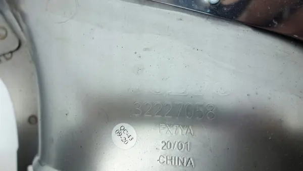 Volvo V90 2016- Vasen Taka Pakopää OEM 32227058 image 6