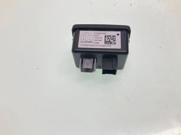USB-portti OEM 03270 Citroën Jumper 2.0L Diesel image 3