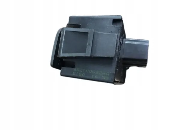 Warnblinkschalter Renault Trafic III 14- 252100622R image 3