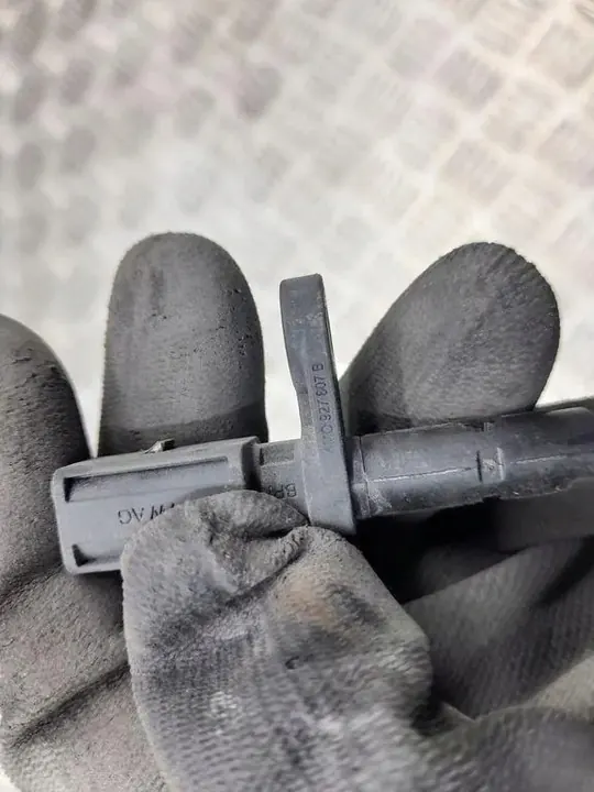 Capteur ABS Arrière Gauche Audi Q7 2016 4M0927807B image 5