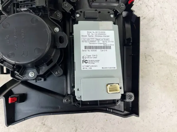 Mukiteline Toyota Mirai II OEM 5880562040 image 10