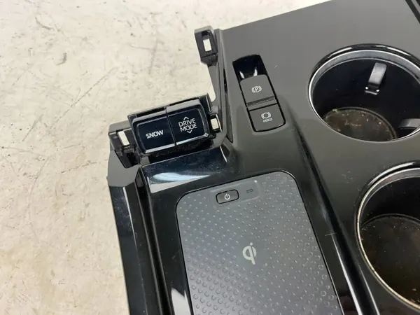 Mukiteline Toyota Mirai II OEM 5880562040 image 4