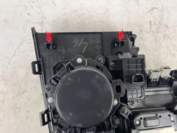 Mukiteline Toyota Mirai II OEM 5880562040 image 8