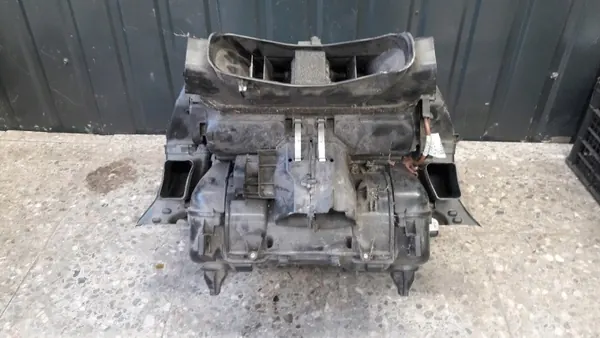 Radiateur de chauffage BMW OEM 6979978 E60/E61 image 3