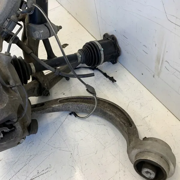 Mozzo anteriore sinistro Audi A5 3.0 TDI 2019 OEM image 7