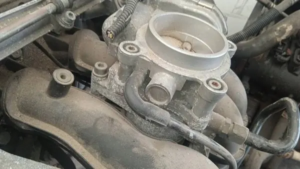 Mercedes-Benz CLK-CLASS Gasklep 2000 2.0L A1111410125 image 2