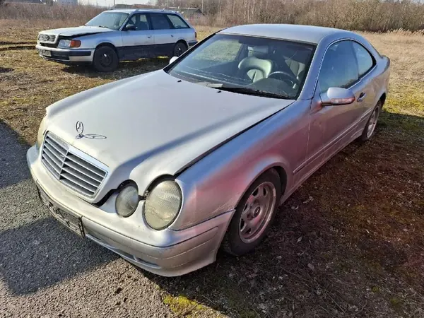 Mercedes-Benz CLK-CLASS Gasklep 2000 2.0L A1111410125 image 7