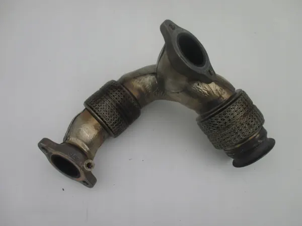 Conector flexible escape OEM 057253358 - Usado image 2