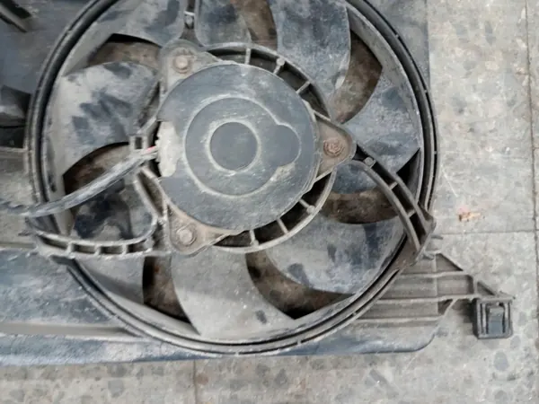 Jäähdytinpuhallin OEM 8C11-8C607BB Ford Transit MK7 2.2 image 3