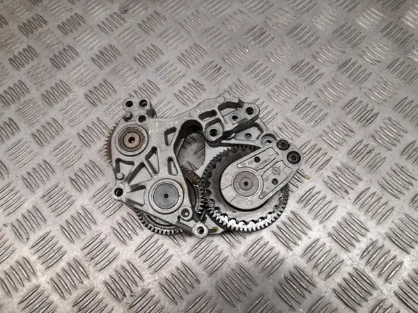Pompe à huile Audi OEM 079109360AK - Audi OE d'occasion image 6