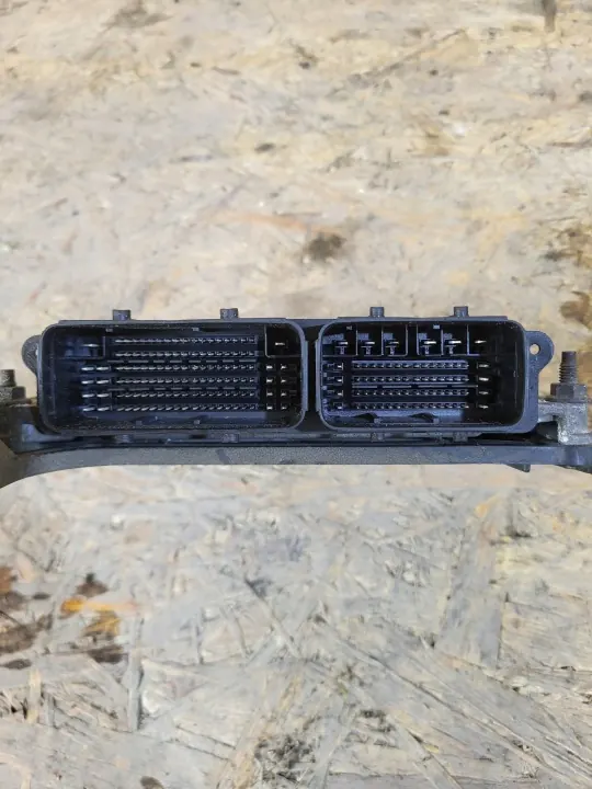 2018 Citroen Berlingo ECU 1.6 Diesel 9825318180 image 3