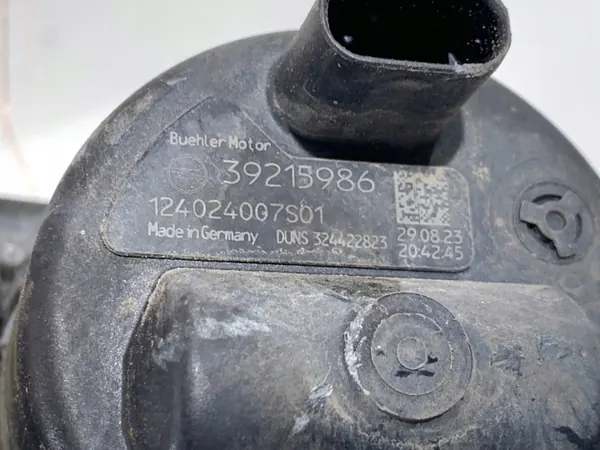 Pompa acqua ausiliaria Opel Astra K 39215986 1.5 122CV image 4