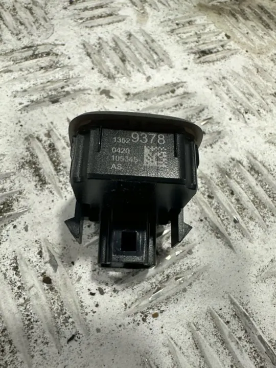 Pieza Chevrolet Equinox 2020 OEM 13529378 image 6