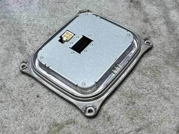 Xenonomvandlare (Kontroller) Peugeot 308 image 2