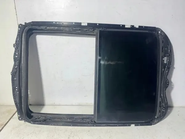 Porsche Macan Panoramatak OEM 95B877041 image 2