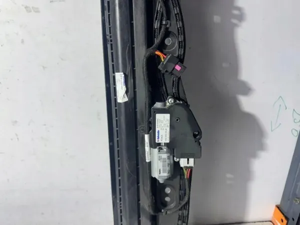 Porsche Macan Panoramatak OEM 95B877041 image 3