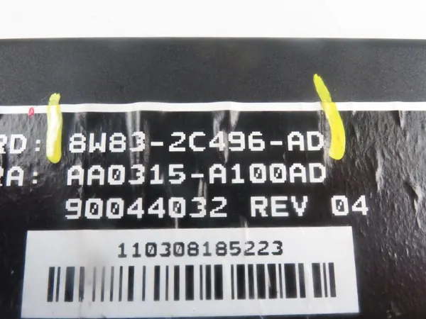 Jaguar Bromshuvudcylinder OEM 8W832C496AD image 3